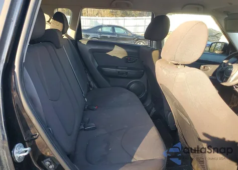 2013 Kia Soul z USA, uszkodzony, nr VIN KNDJT2A58D7633294